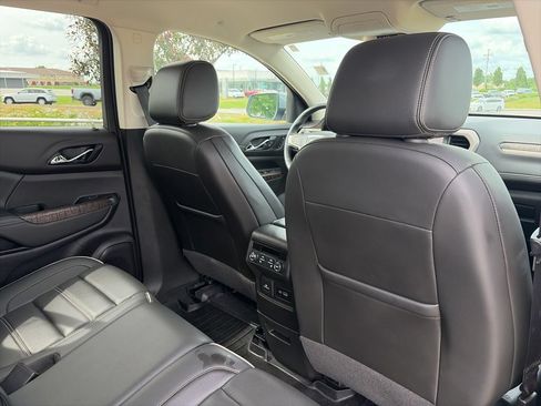 Used 2023 GMC Acadia Denali AWD/4WD image 40