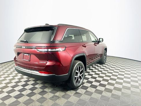 New 2025 Jeep Grand Cherokee Limited image 9