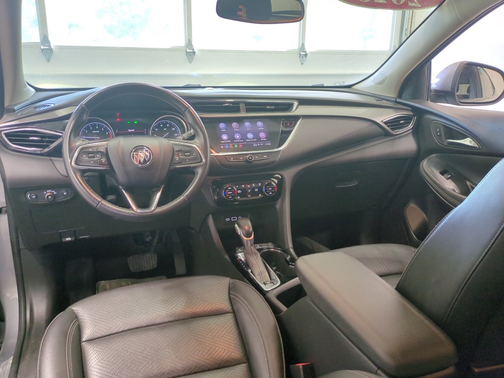 Used 2023 Buick Encore GX Essence w/ Experience Buick Package AWD/4WD image 9