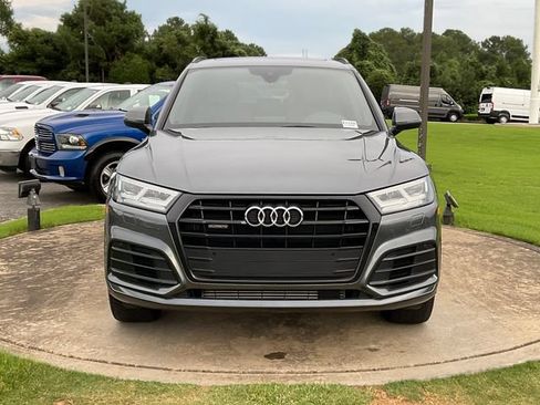 Used 2020 Audi Q5 2.0T Titanium Premium Plus AWD/4WD image 10