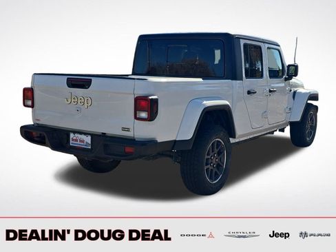 Used 2023 Jeep Gladiator Overland image 6