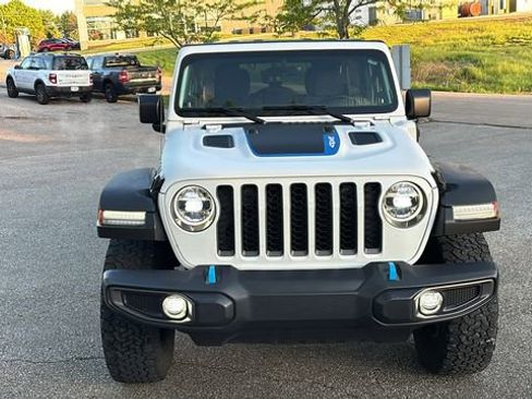 Used 2022 Jeep Wrangler Unlimited Rubicon 4xe w/ Cold Weather Group AWD/4WD image 5