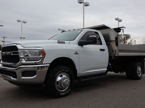 Used 2024 RAM 3500 Tradesman image 9