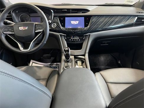Certified 2023 Cadillac XT6 Premium Luxury w/ LPO, Floor Liner Package image 8