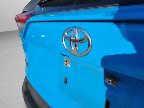 Used 2019 Toyota RAV4 LE FWD image 28