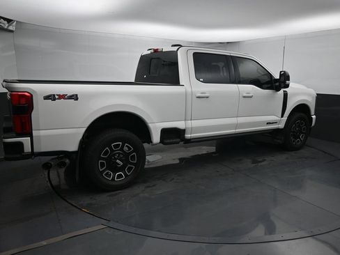 Used 2025 Ford F250 Platinum AWD/4WD image 12