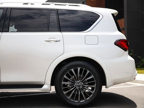 Used 2021 INFINITI QX80 Premium Select w/ All-Season Package AWD/4WD image 11