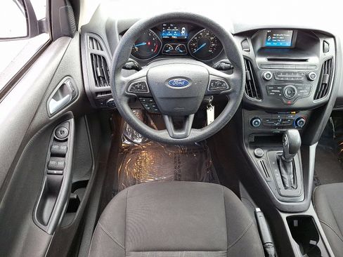Used 2017 Ford Focus SE image 11