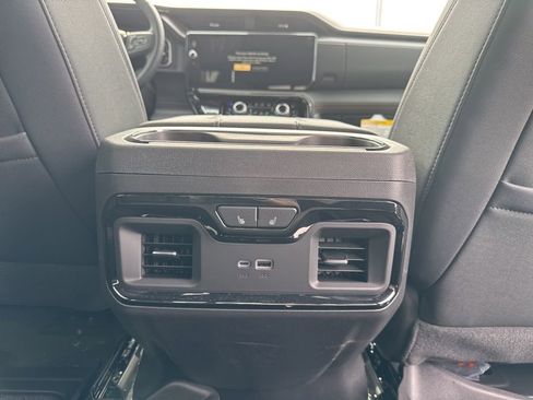 New 2026 GMC Sierra 1500 AT4 w/ AT4 Premium Package AWD/4WD image 25