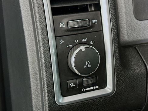 Used 2017 RAM 1500 Big Horn AWD/4WD image 17