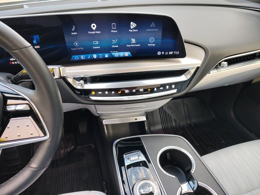 Used 2024 Cadillac Lyriq Luxury AWD/4WD image 39