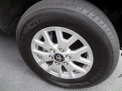 Used 2024 Toyota Tacoma SR5 image 17