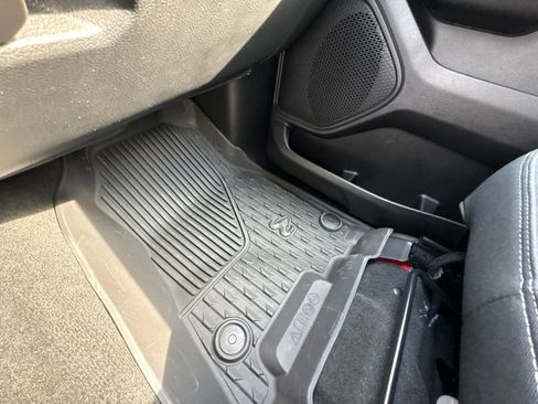 Used 2023 RAM 1500 Big Horn AWD/4WD image 19