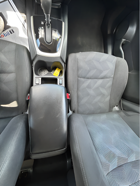 Used 2018 Nissan Rogue SL AWD/4WD image 27