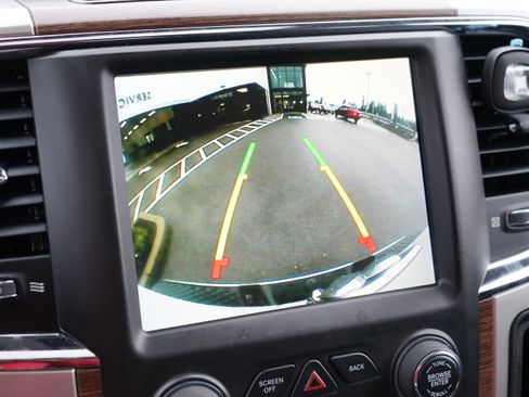 Used 2017 RAM 1500 Laramie w/ Convenience Group image 25