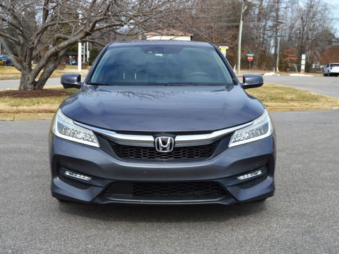 Used 2017 Honda Accord Touring image 20