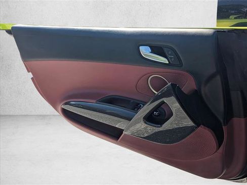 Used 2015 Audi R8 V8 w/ Full Leather Package image 13