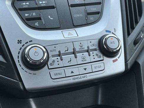 Used 2017 Chevrolet Equinox LT w/ Convenience Package FWD image 29