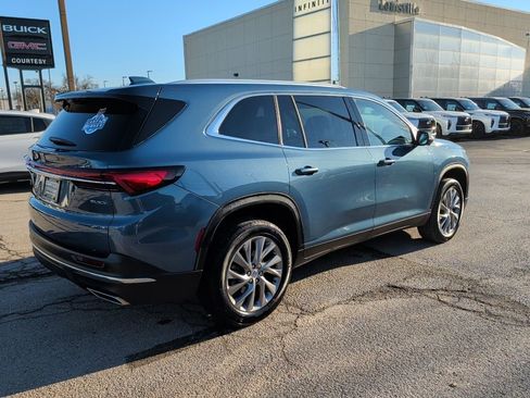 Certified 2025 Buick Enclave Preferred image 8