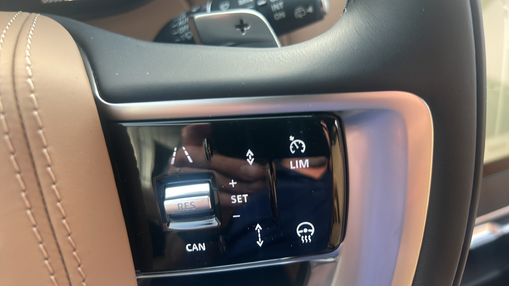 New 2026 Land Rover Range Rover SE AWD/4WD image 30