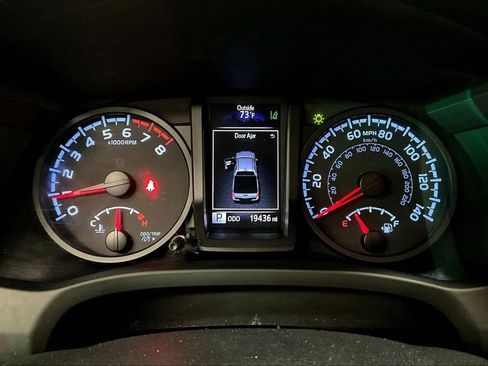 Used 2023 Toyota Tacoma SR AWD/4WD image 14
