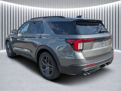 New 2026 Ford Explorer ST w/ Sun And Sound Package image 7