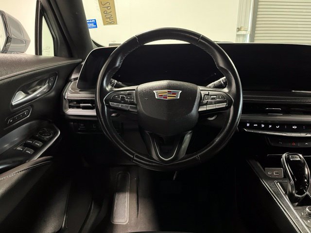 Used 2025 Cadillac XT4 Premium Luxury FWD image 21