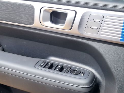 New 2026 Hyundai Santa Fe Limited AWD/4WD image 17