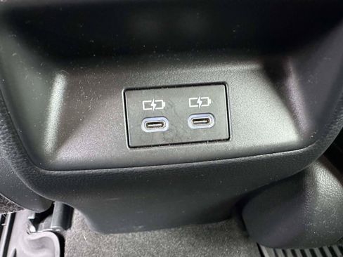 Used 2023 Toyota Corolla XSE FWD image 15