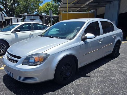 Used 2010 Chevrolet Cobalt LT FWD image 2