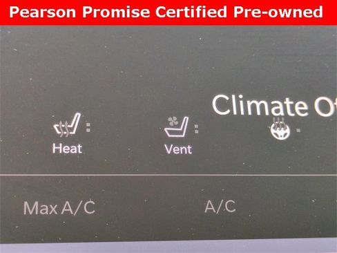 Used 2024 Chrysler Pacifica Limited image 24