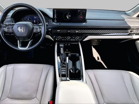 Used 2023 Honda Accord Touring image 16