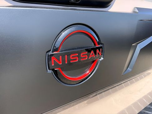 Used 2024 Nissan Titan PRO-4X w/ Pro-4x Convenience Package AWD/4WD image 27