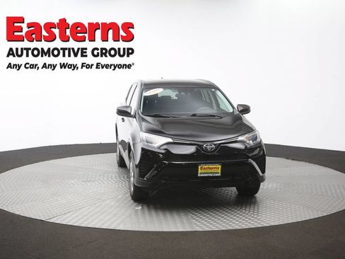 Used 2018 Toyota RAV4 LE w/ All Weather Liner Package FWD image 51