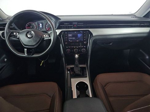 Used 2021 Volkswagen Passat 2.0T SE image 26