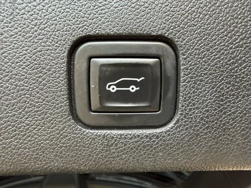 Used 2021 Cadillac XT6 Luxury AWD/4WD image 25