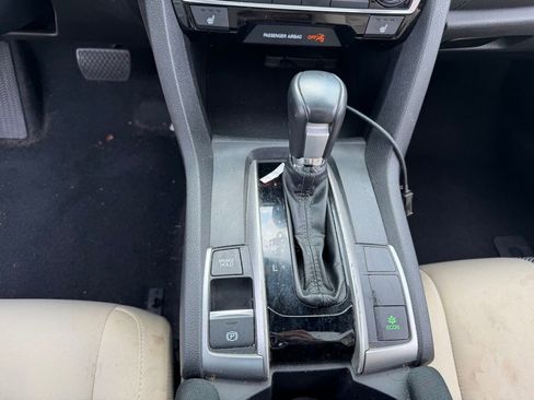 Used 2020 Honda Civic EX image 25