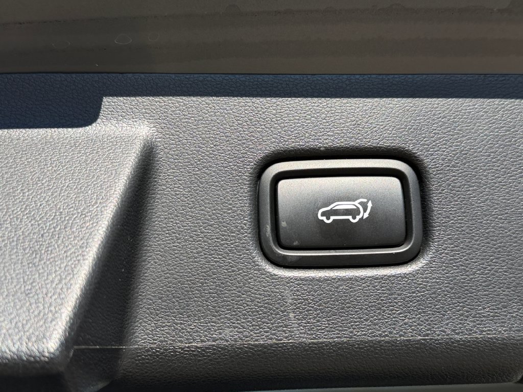 Certified 2025 Hyundai Tucson SEL AWD/4WD image 16