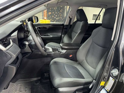 Certified 2022 Toyota RAV4 LE image 15