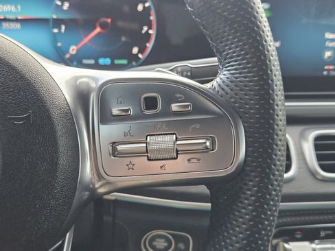 Certified 2023 Mercedes-Benz GLS 450 4MATIC image 21