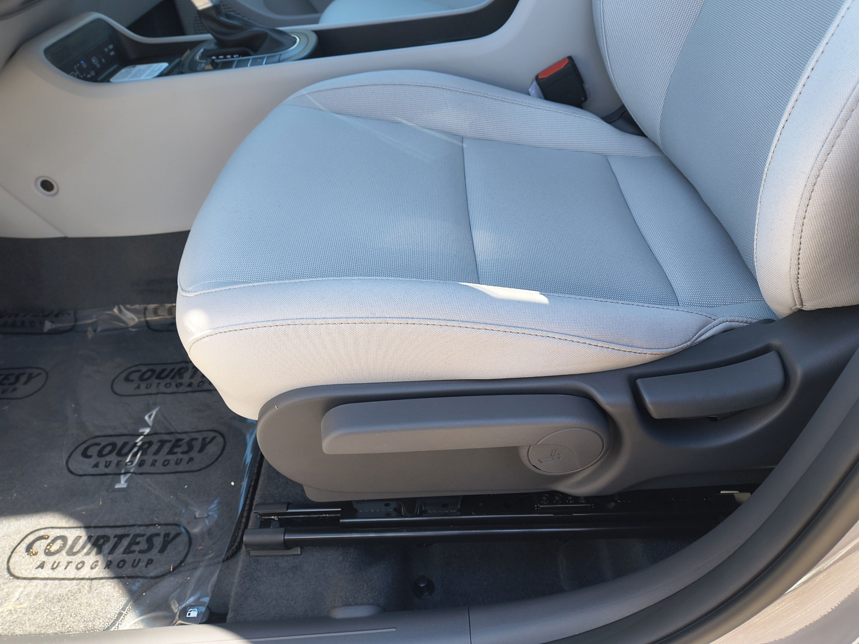 New 2027 Hyundai Kona SEL Sport FWD image 18