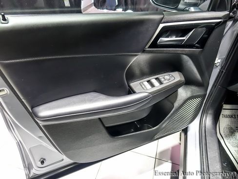 Used 2023 Mitsubishi Outlander SE image 28