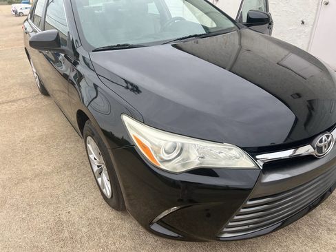 Used 2016 Toyota Camry LE FWD image 14