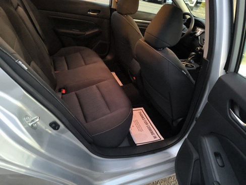 Used 2022 Nissan Altima 2.5 SV image 16