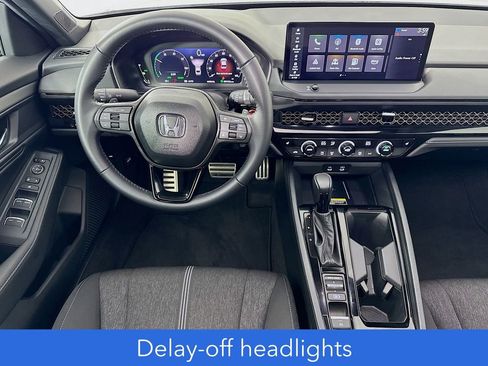 Used 2025 Honda Accord Sport image 31