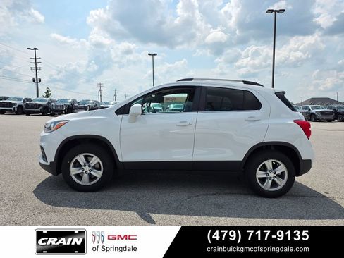 Used 2019 Chevrolet Trax LT AWD/4WD image 4