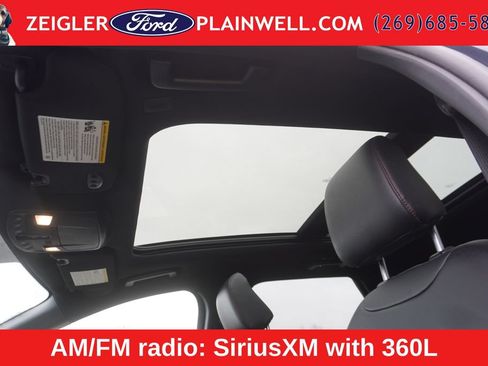 Used 2024 Ford Edge ST-Line AWD/4WD image 2