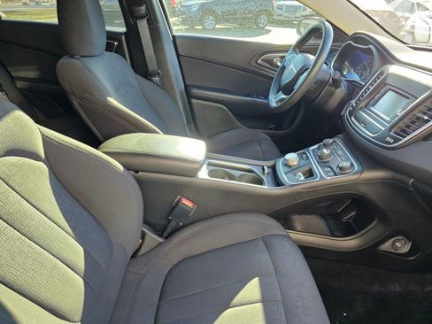 Used 2015 Chrysler 200 LX image 10