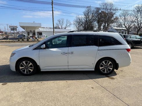 Used 2014 Honda Odyssey Touring Elite image 2
