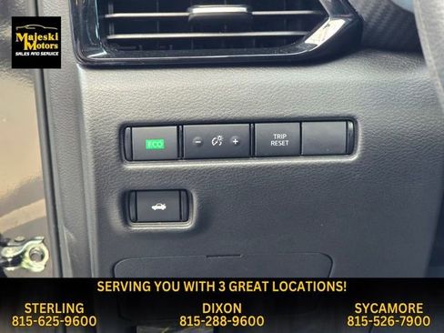 Used 2024 Nissan Sentra SV image 21